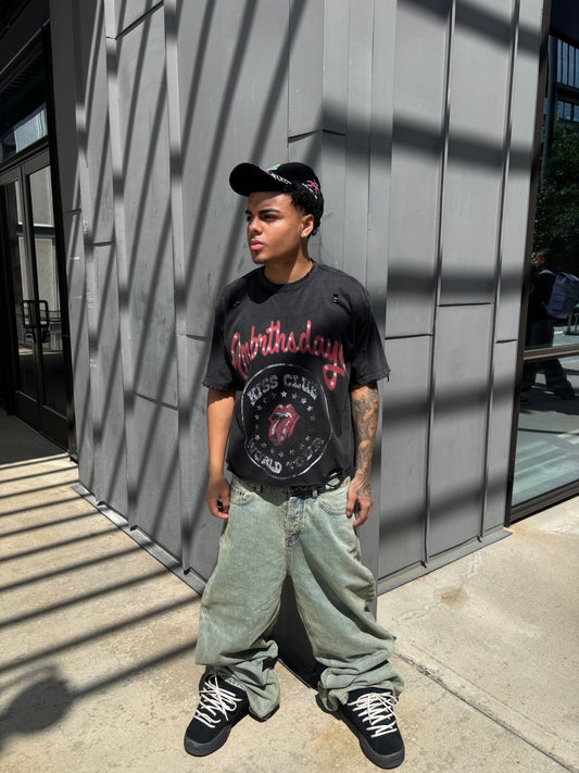 Kiss Club Tee